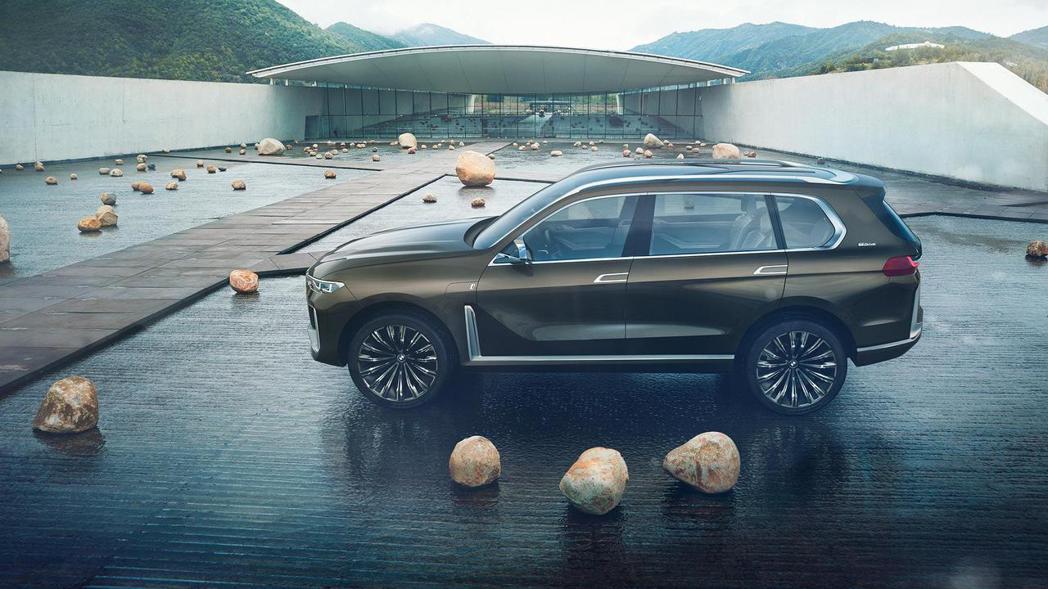 圖為BMW Concept X7 iPerformance。 摘自BMW