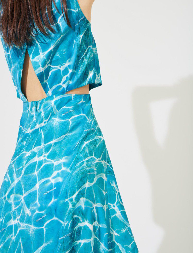 maje腰際鏤空水波紋長洋裝，12,750元。圖／maje提供
