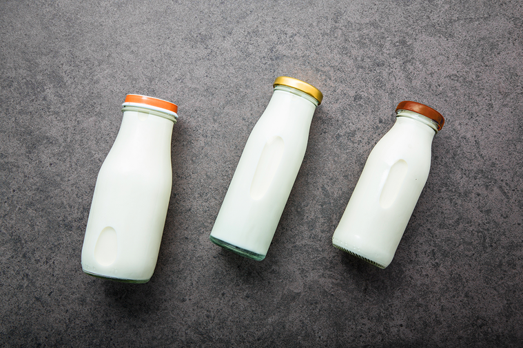 牛奶是主要補充鈣質的來源之一，但營養師調查發現，每千人中幾乎無喝牛奶習慣之民眾高...
