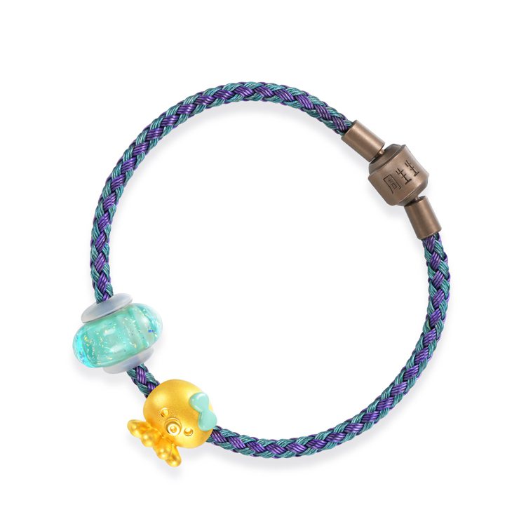 點睛品Charme「Murano Glass彩色玻璃珠組合」章魚足金手鍊，8,000元。圖／點睛品提供