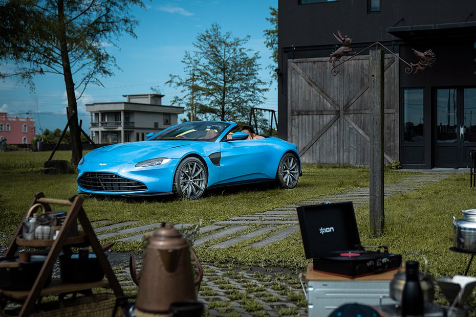 Aston Martin Vantage Roadster登台亮相並公布售價。 圖／Aston Martin提供