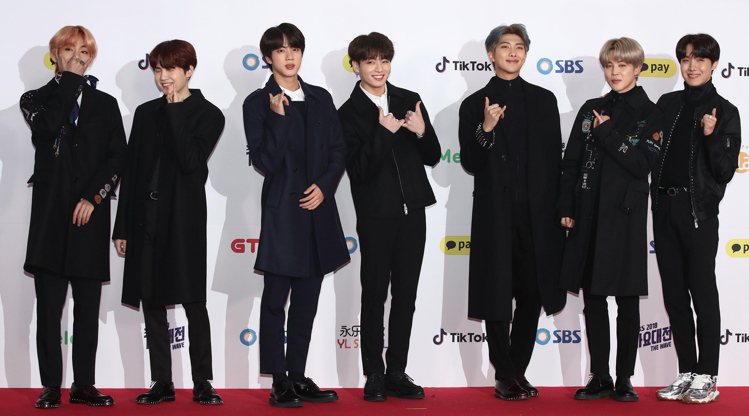 韓國男團BTS搶進「富比世」年度收入最高名人排行榜，排第47名。圖／歐新社資料照片