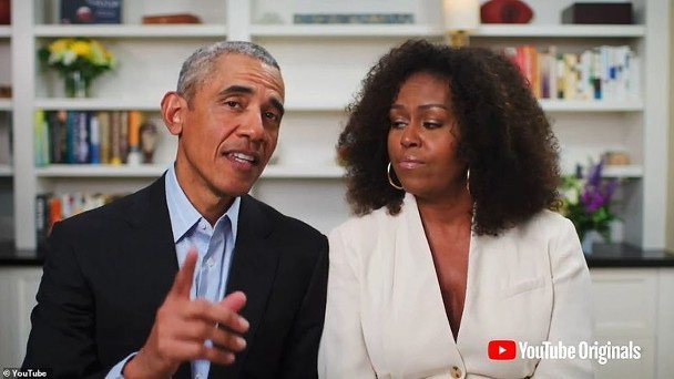 前美國總統歐巴馬夫婦發言祝賀，希望大家一起對抗新冠肺炎。圖／摘自YouTube