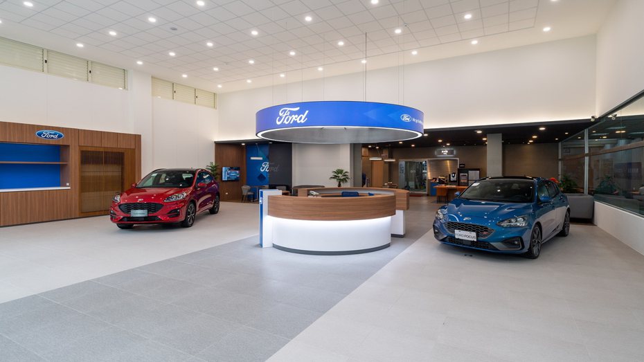 Ford全新車輛展示區域更為寬敞，使消費者擁有更開闊的參觀視野。 圖／福特六和提供