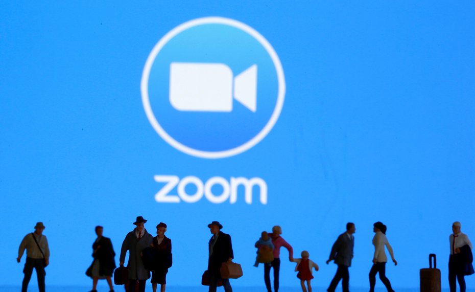 Zoom關閉紀念六四天安門事件的視訊會議和主持會議的帳號，再度引發市場擔憂Zoom和中國大陸的關係。路透