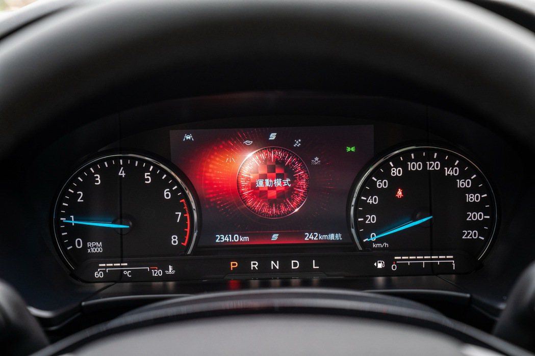 The All-New Ford Kuga全車系提供5種動態行車模式切換系統（標...