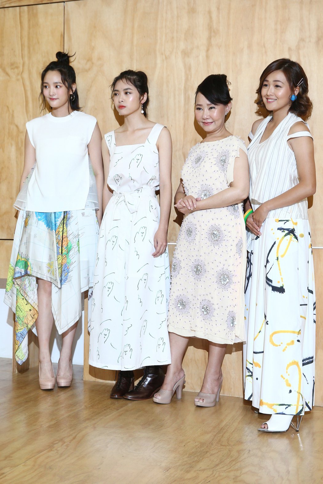 王淨（左起）、游珈瑄、呂雪鳳、與張雅玲是台北電影獎最佳女主角入圍者。記者蘇健忠／...