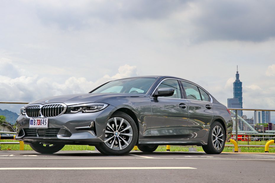 BMW 318i Luxury將肩負車系入門車款及主力販售角色。 記者陳威任／攝影