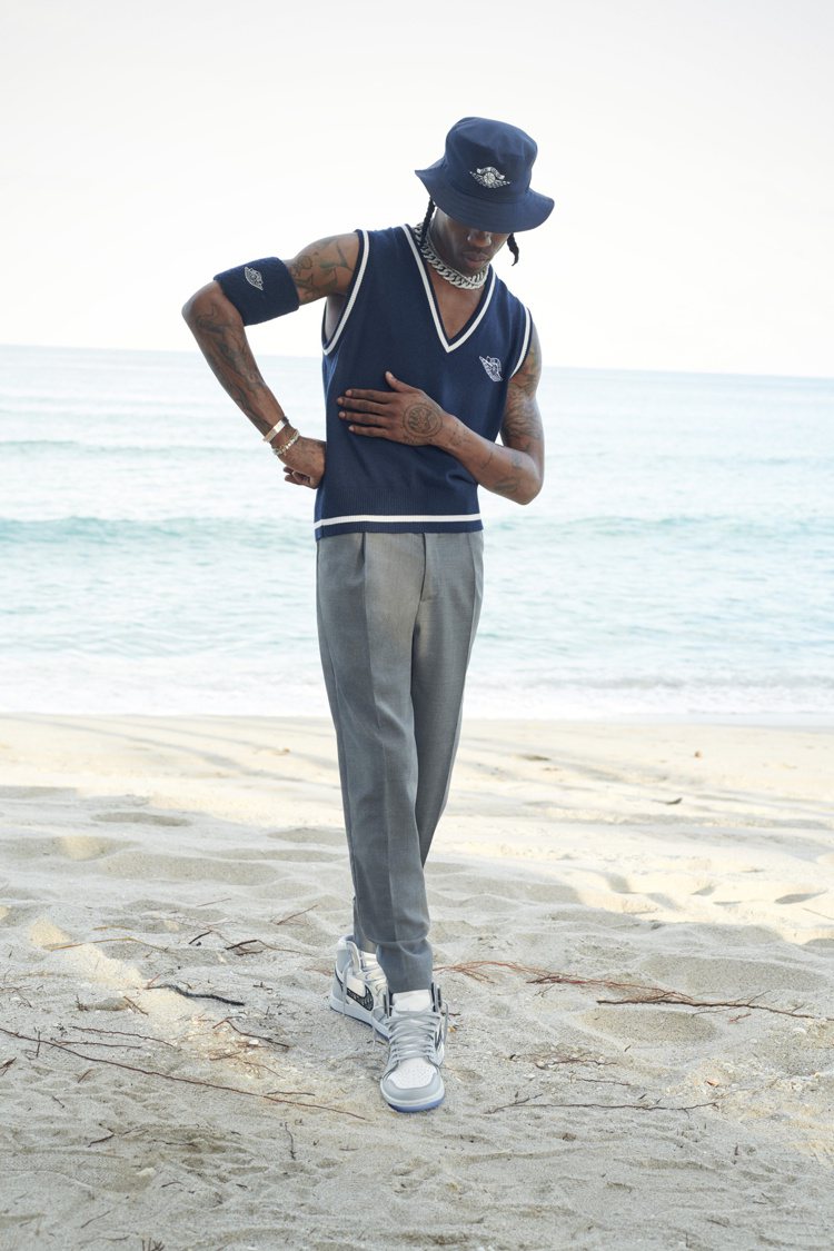 饒舌歌手Travis Scott詮釋Air Dior限量時裝系列。圖／DIOR提供