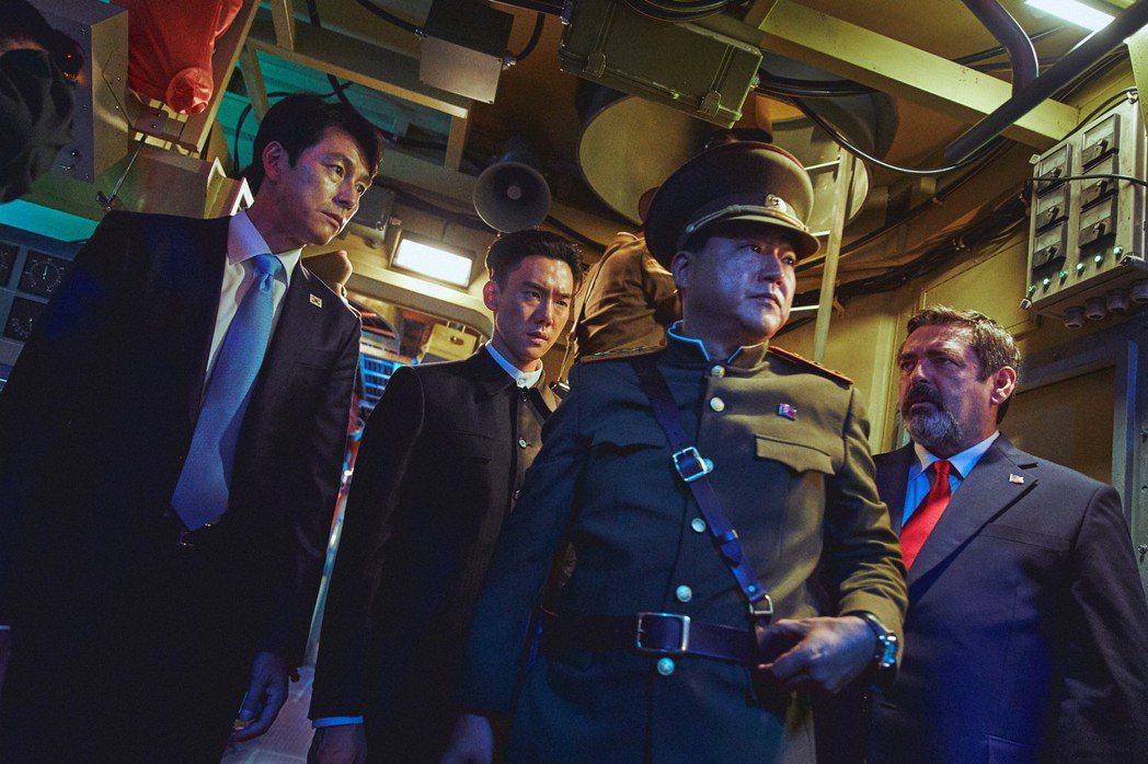 「鋼鐵雨：深潛行動」7月29日與韓國同步上映。圖／甲上提供