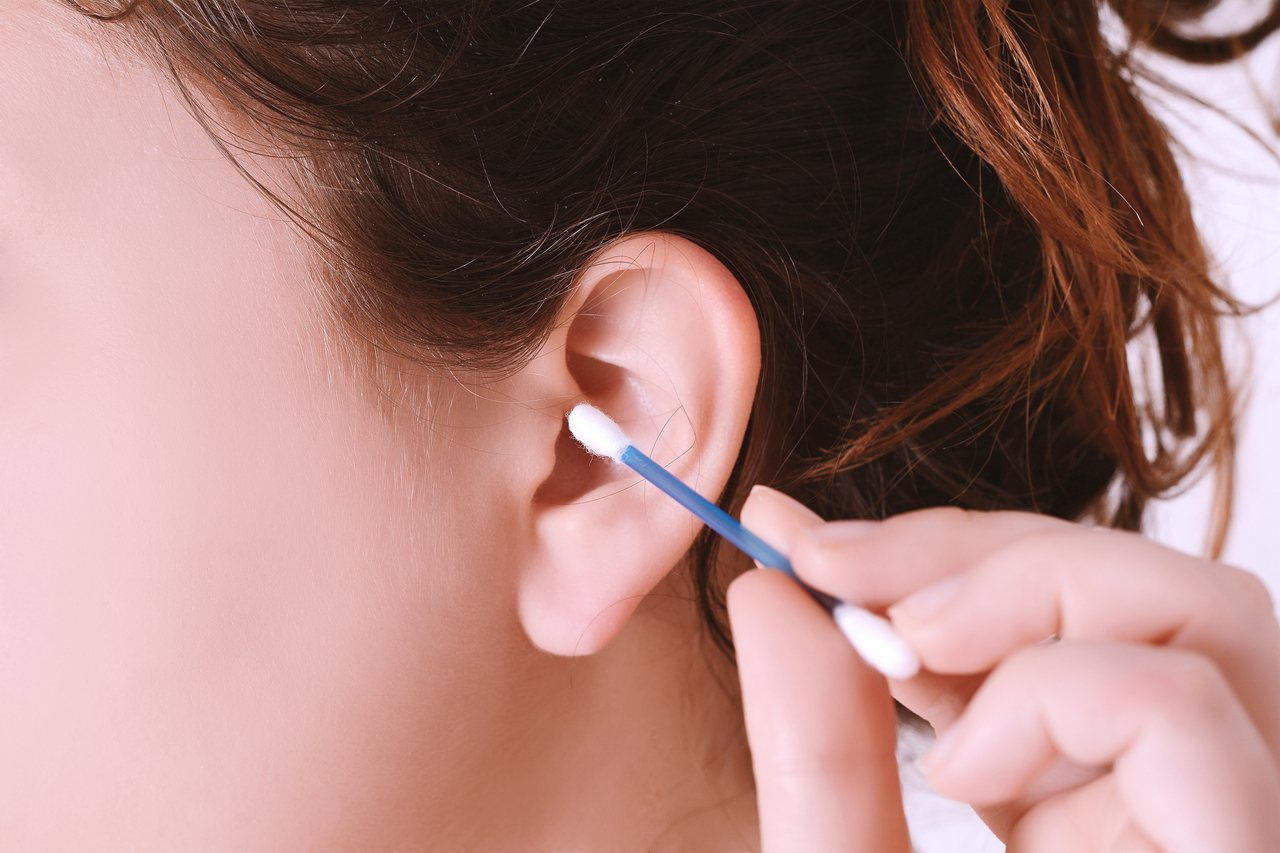耳朵癢別亂挖，小心越挖越癢！醫指常見原因，4招有助改善。圖／ingimage