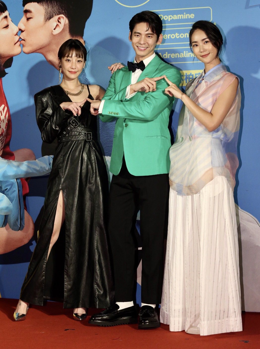 「怪胎」首映會，男女主角林柏宏(中)、謝欣穎(左)，演員鍾瑶(右)一同出席首映。...