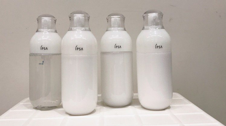IPSA ME濕潤平衡液，讓不同膚質的人，都能找到適合自己的水乳液。記者劉小川／...