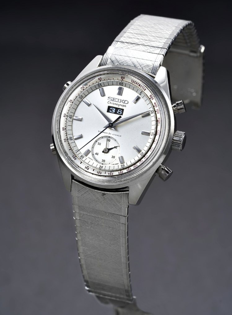 精工「1964年東京奧運」5718-8000型號，非常罕見精鋼手上鍊計時鍊帶腕表，配日期及跑步圈顯示，年份約1964。估價約10萬港元起。圖／邦瀚斯提供