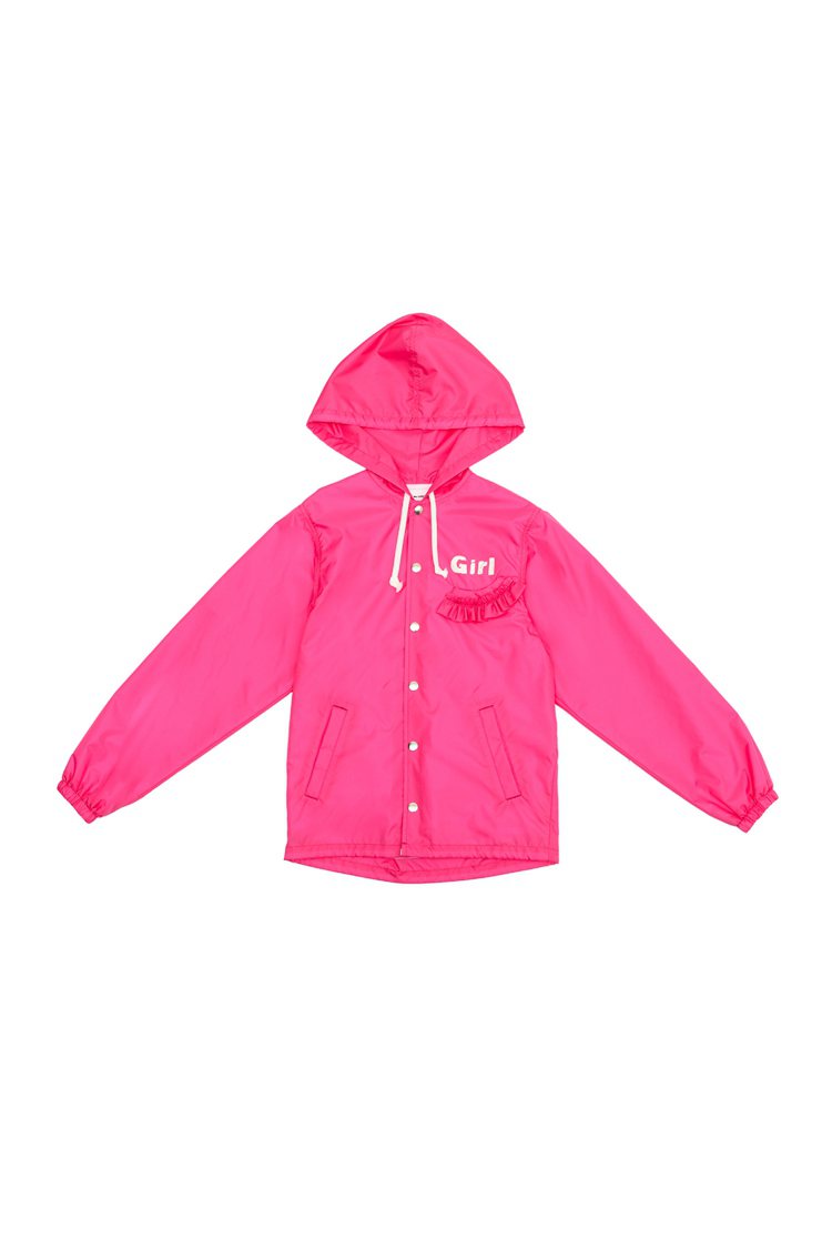CDG GIRL螢光粉紅色尼龍外套，18,200元。圖／團團選品提供