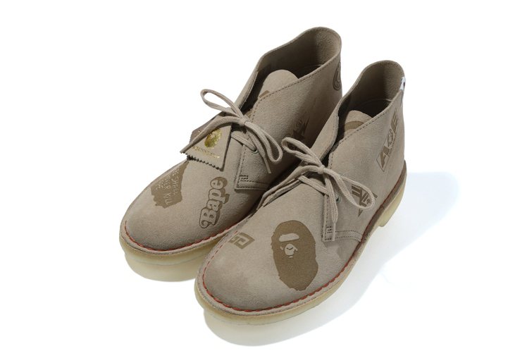 CLARKS ORIGINALS與Bape聯名沙漠靴6,280元。圖／i.t提供