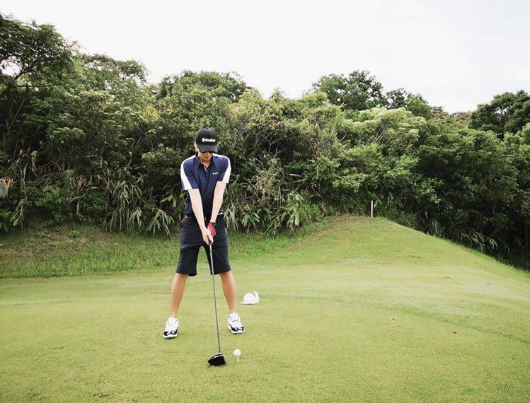 羅志祥最近開始打起高爾夫球。 圖／擷自羅志祥IG