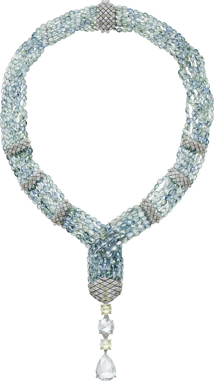 ACHERNAR藍寶石串珠項鍊，白金鑲嵌1顆4.53克拉梨形玫瑰式切割鑽石、1顆2.42克拉玫瑰式切割鑽石、2顆改良明亮式切割鑽石共重2.27克拉、藍寶石珠、黃鑽、鑽石，3,210萬元。圖／卡地亞提供