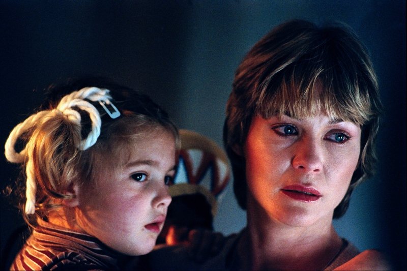 《E.T.外星人》（E.T. the Extra-Terrestrial, 1982）裡的單親媽媽瑪麗。 圖／IMDb