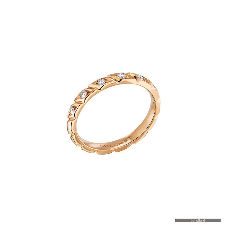 CHAUMET Torsade de Chaumet 玫瑰金鑲鑽戒指，約八萬元。圖／CHAUMET提供