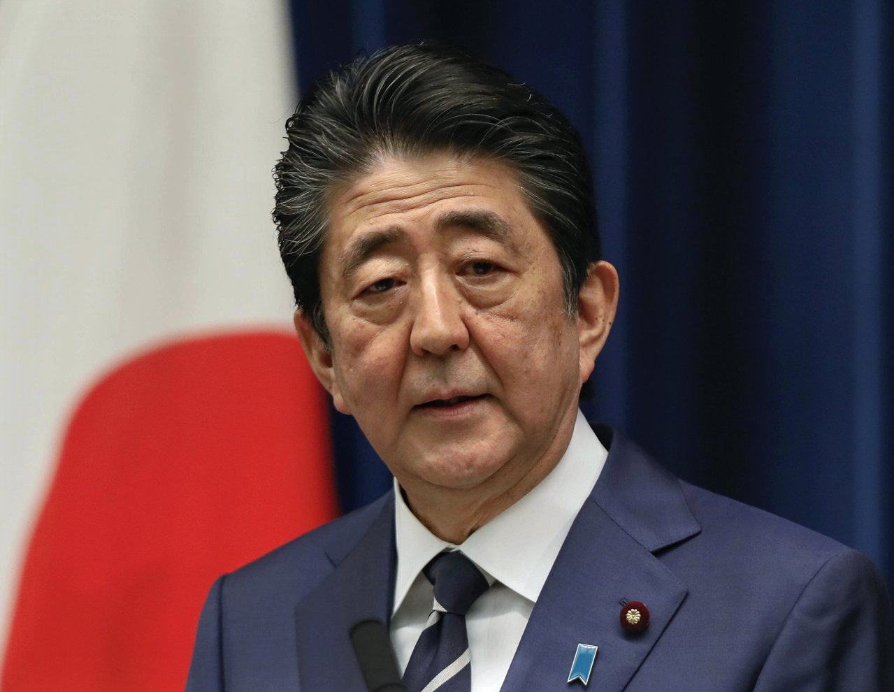 日本首相安倍晉三8月28日以健康因素為由表明辭意後，今天上午首度前往醫院看診。。法新社