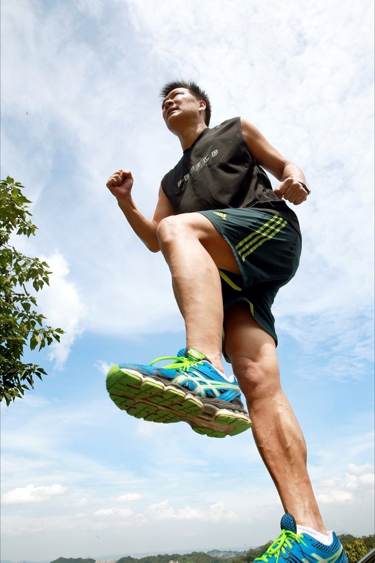 蔡詩萍勤於練跑，他希望自己可以持續挑戰馬拉松，直到跑不動為止。 圖／取自50+(...