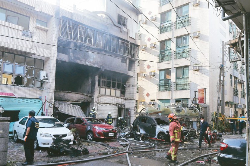 台中市東海商圈一處民宅昨天凌晨發生氣爆，造成四死一傷悲劇。
 圖／黃仲裕 攝影