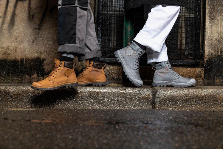 Palladium推出全新的橘標防水SHIELD靴款，讓潮流人士無懼下雨天，依舊維持帥氣有型穿搭。圖／Palladium提供
