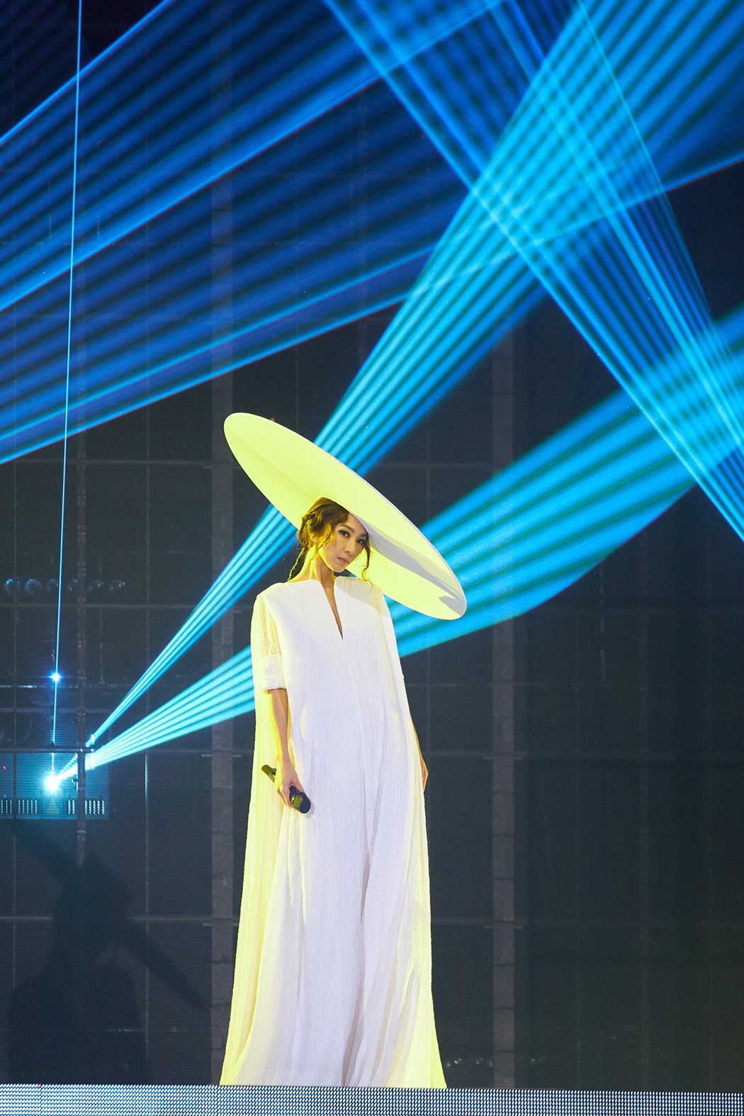 田馥甄在小巨蛋進行第3場「一一世界巡迴演唱會」。圖／何樂音樂提供