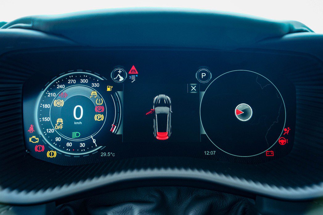 虛擬儀表板更是能有效地顯示行車和車輛資訊。 記者趙駿宏／攝影