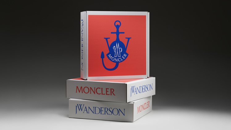 MONCLER與JW Anderson的合作推出「盒中展覽（Exhibition in a Box）」。圖／MONCLER提供