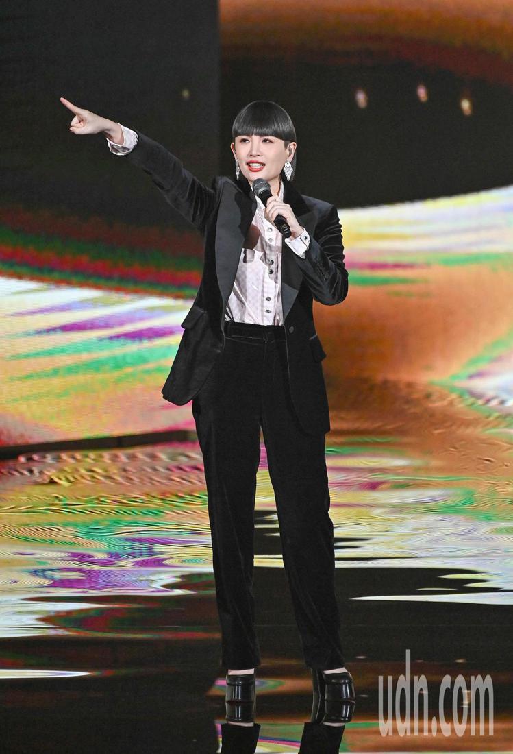 第31屆金曲獎，主持人魏如萱進行表演。圖／台視提供