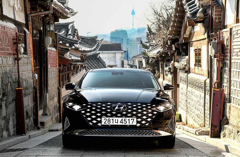 Hyundai Grandeur去年以145,463輛的成績蟬聯了韓國國產車年度銷售冠軍，今年前兩月的銷量累計已突破1.6萬輛。 摘自Hyundai