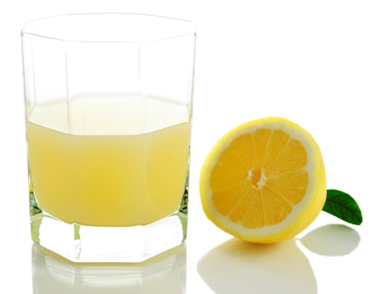 減肥瘦身時還能兼顧增強免疫系統的水果就屬檸檬。圖／ingimage