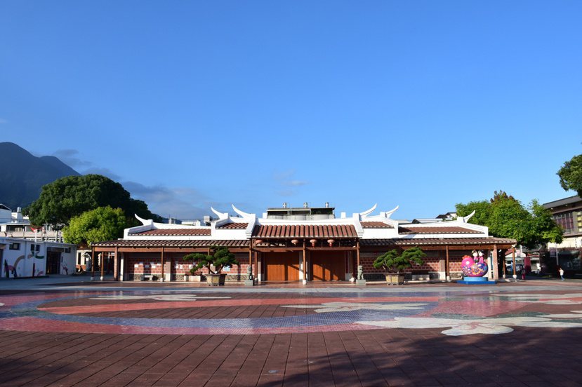 吉安好客藝術村，原是花蓮第一座神社，後成為新的展演空間。 圖／王思慧 攝影