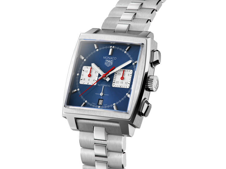 泰格豪雅Monaco H02自動計時腕表，不鏽鋼表殼、表鍊，約22萬2,100元。圖／TAG Heuer提供