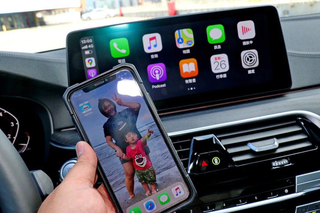 提供相當便利的無線連結Apple CarPlay或Android Auto。 記...
