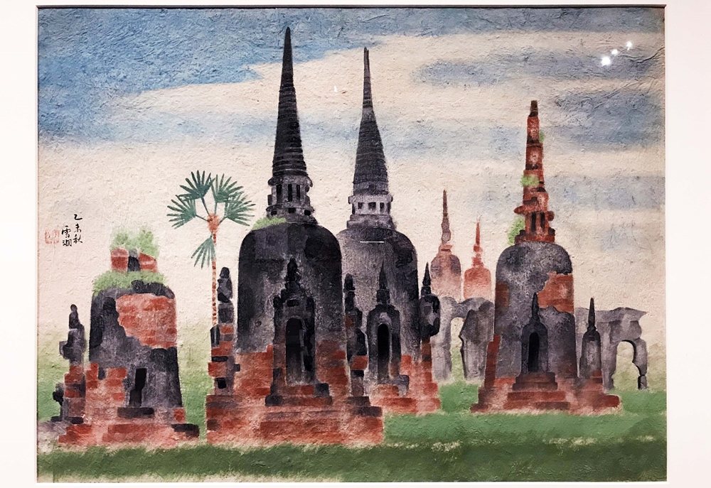 「秘密南方」現場展出1955年郭雪湖拜訪泰國古城所繪的《大城遺跡》。 圖／作者自攝