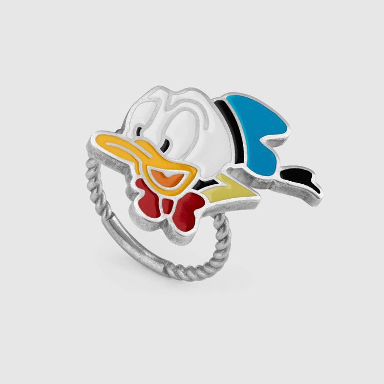 Disney X GUCCI唐老鴨琺瑯戒指，9,700元。圖／GUCCI提供