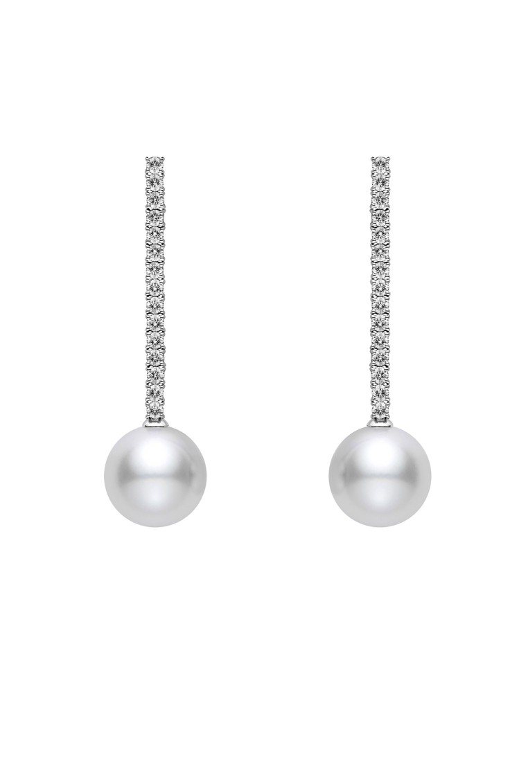 MIKIMOTO垂墜珍珠鑽石耳環短鑽石鍊款（珍珠12.0-12.9毫米），41萬元。圖／MIKIMOTO提供