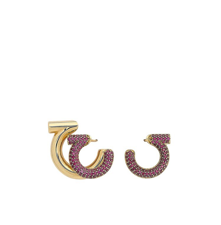 粉金雙色造型耳環，11,500元。圖／Salvatore Ferragamo提供