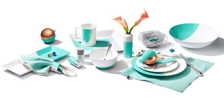 Tiffany筆刷與撞色設計餐具，價格店洽。圖／Tiffany & Co.提供