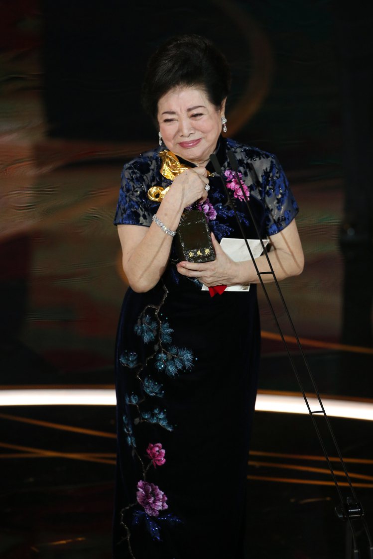 第57屆金馬獎頒獎典禮在國父紀念館舉行，最佳女主角由《孤味》陳淑芳獲得。記者季相儒／攝影