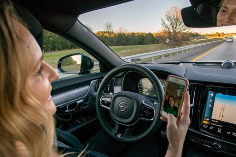 IIHS研究表示：過度信任半自動駕駛技術相當危險 駕駛會逐漸喪失專注力
