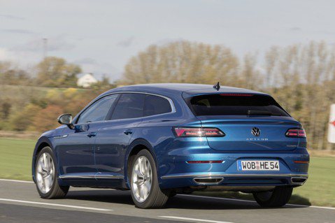 近60公里的純電續航力　全新Volkswagen <u>Arteon</u> eHybrid插電美背正式報到！