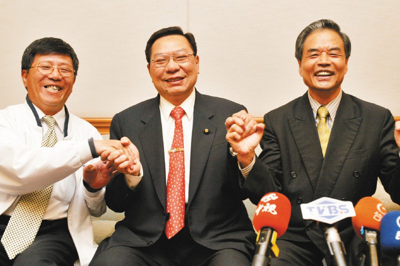 林重謨（右起）、侯水盛及蔡啟芳2008年選後都離開國會。圖／聯合報系資料照片