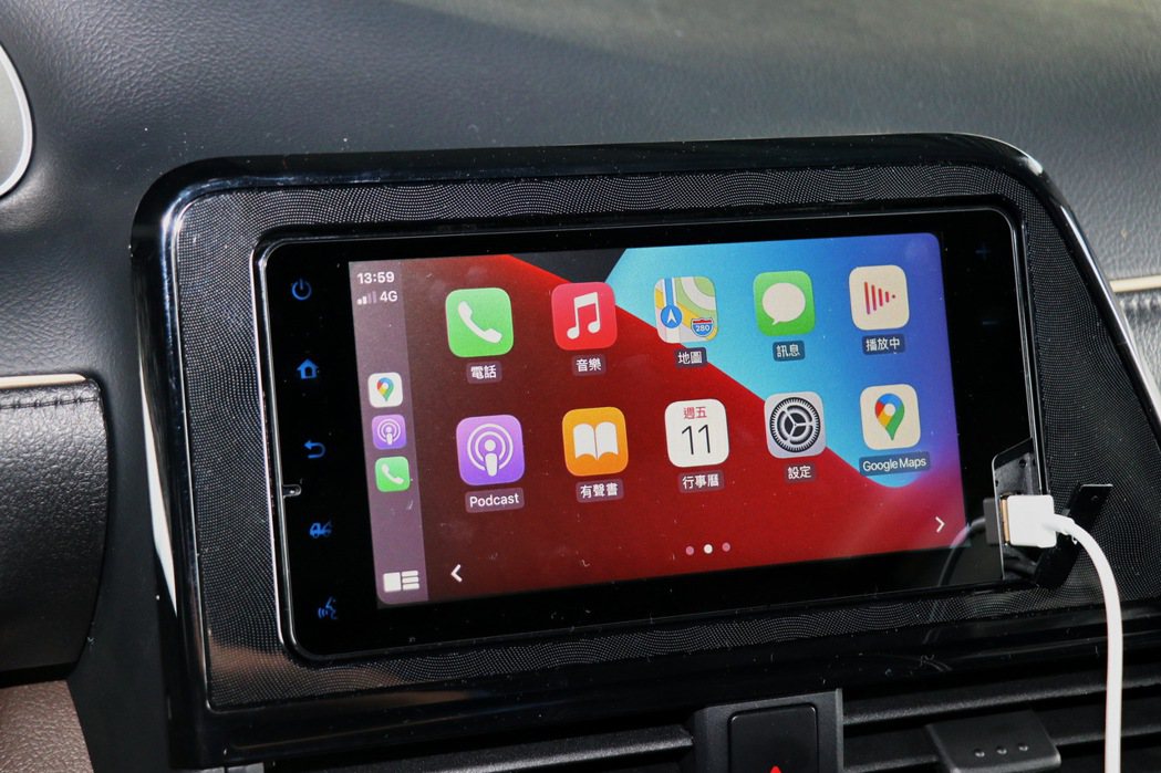 主機可升級支援Apple CarPlay等功能。 記者陳威任／攝影