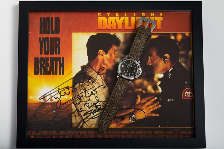 1996年的「十萬火急」，由於史特龍配戴的手表，成為腕表愛好者的另類熱議名作。圖 / PANERAI提供。