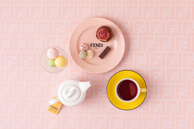 FENDI與東京Anniversaire Café Omotesando咖啡店推出期間聯名限定套餐。圖／FENDI提供