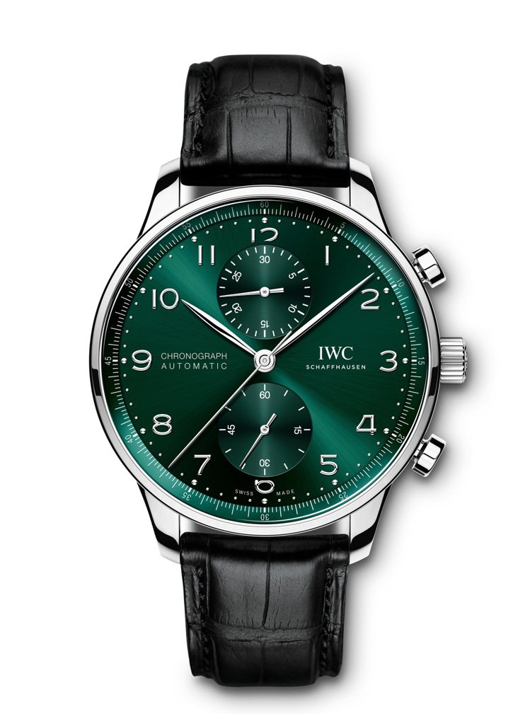 綠色表面的IWC葡萄牙系列計時碼表，是專賣店獨賣款。圖 / IWC提供。